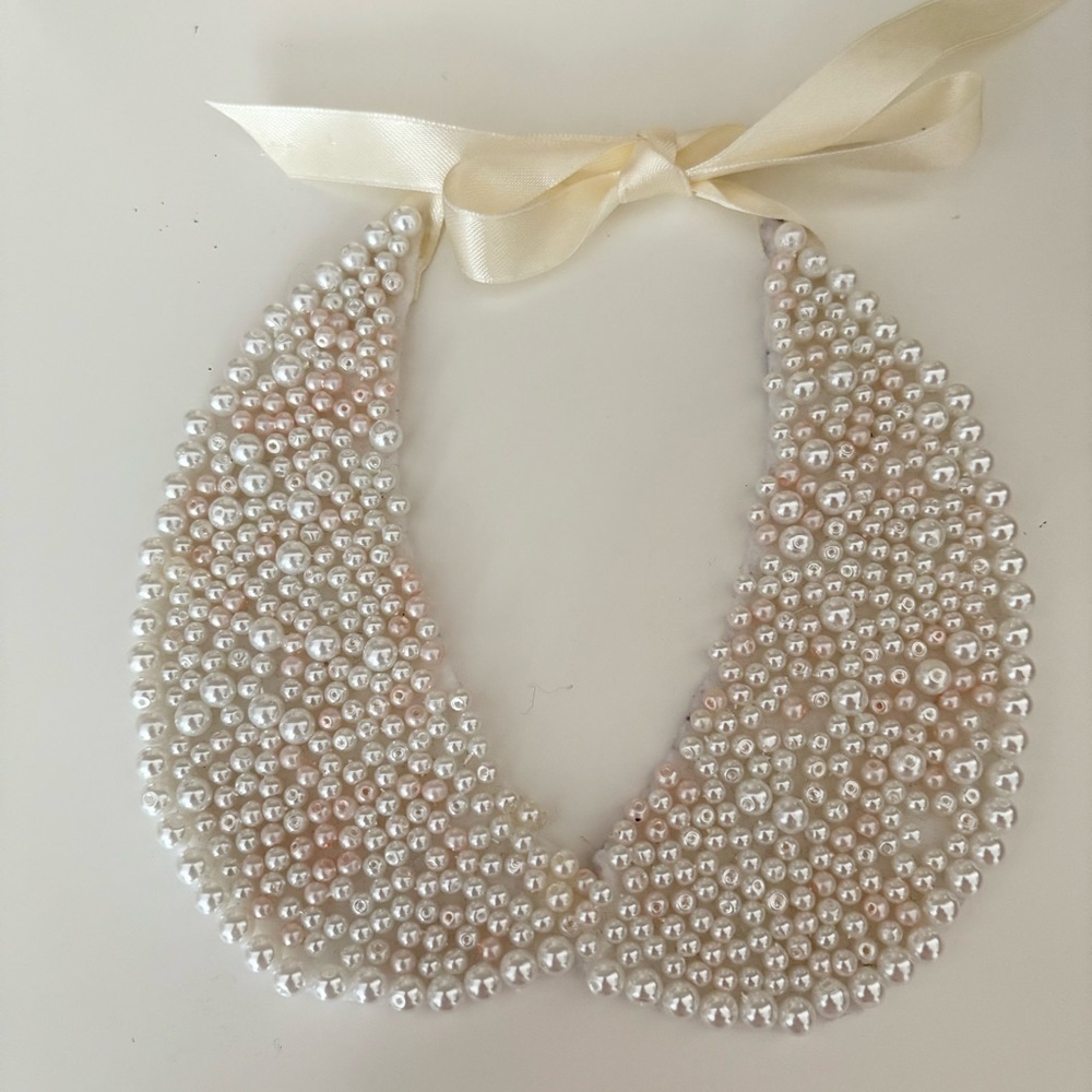 Collar Necklace with ribbon closure